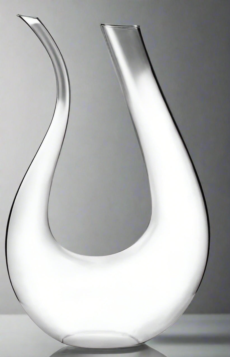 STUNNING WINE DECANTER