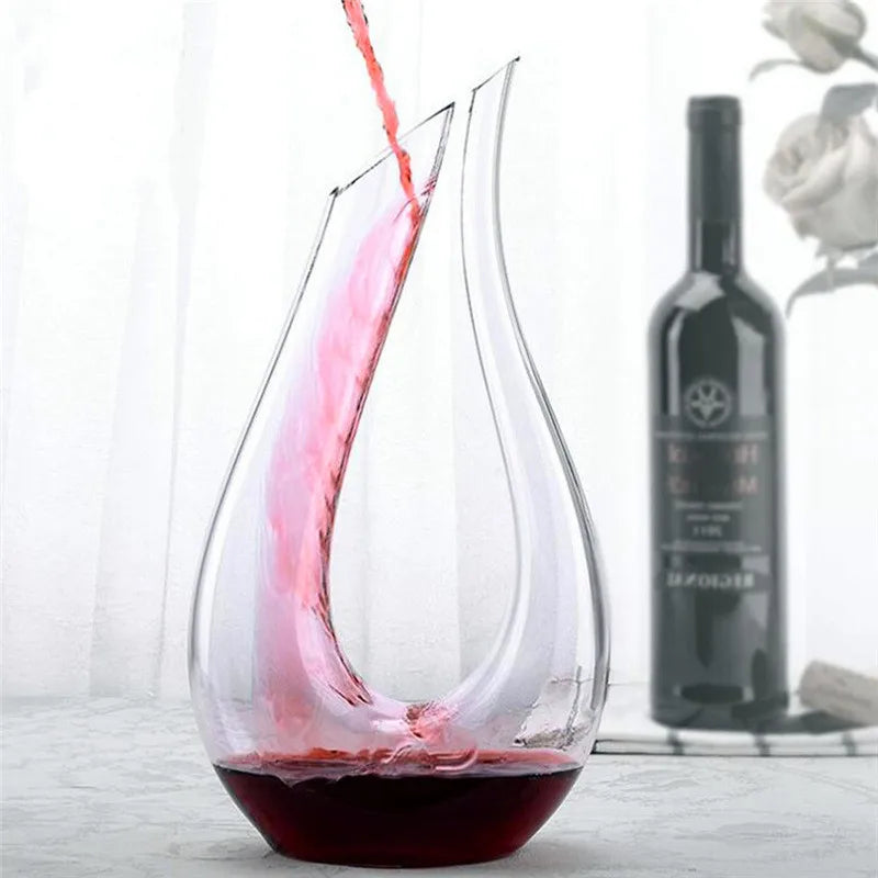 STUNNING WINE DECANTER