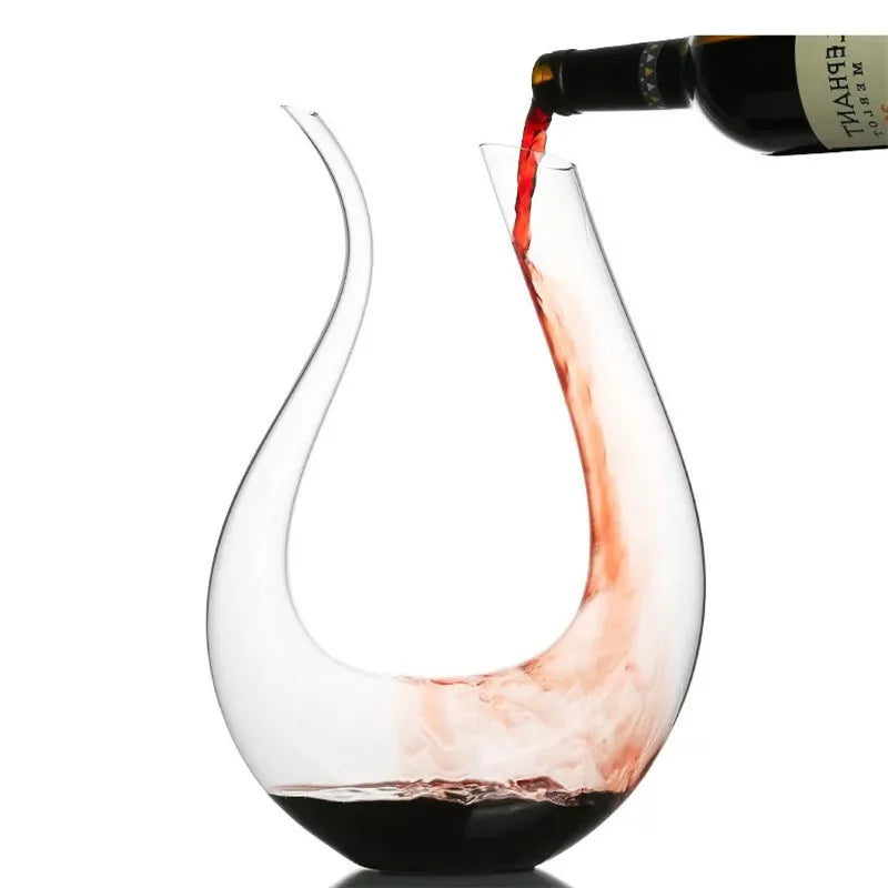 STUNNING WINE DECANTER